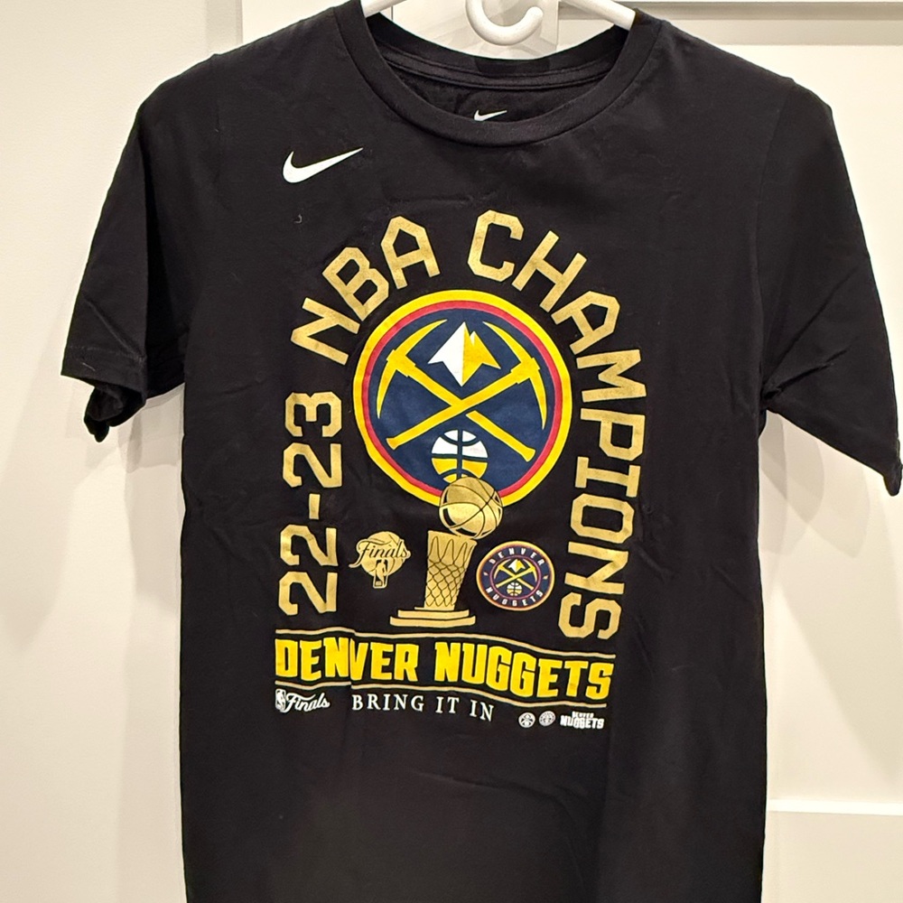 Nike Denver Nuggets Championship Black Tee - Size Y L